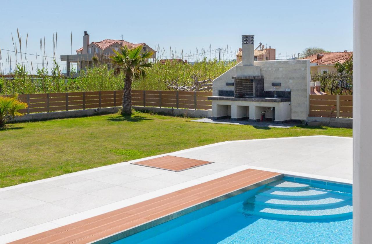 La Villa Del Mare - Nafpaktos Beach Exterior photo