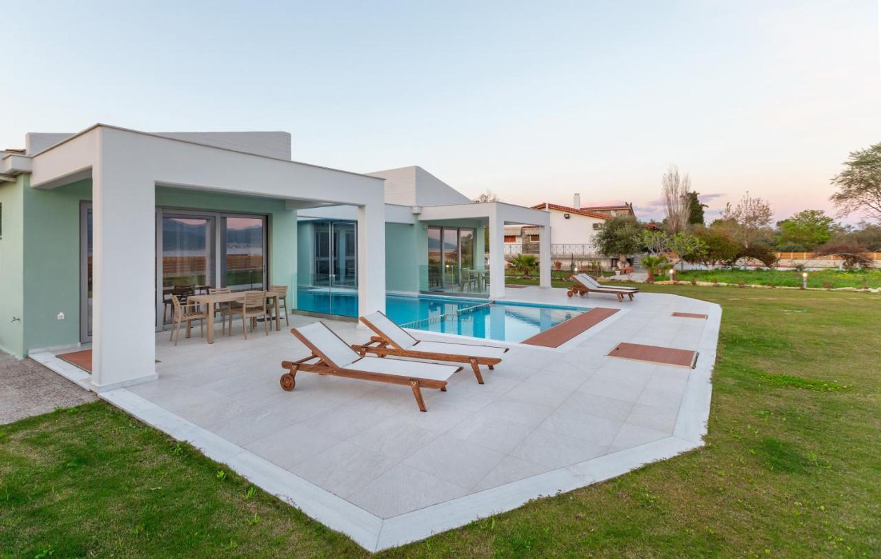 La Villa Del Mare - Nafpaktos Beach Exterior photo
